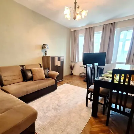 Neptun - Great Location & Welcome Treats Apartment *